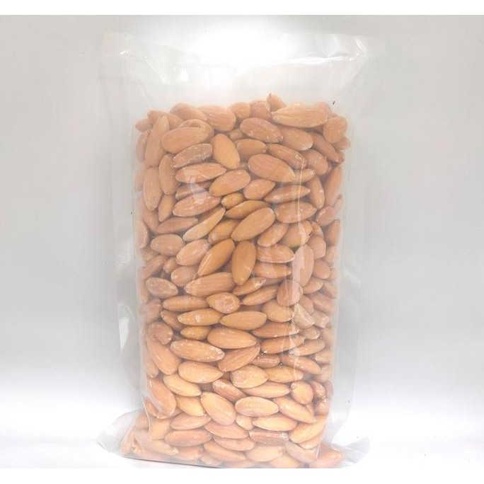 

500gr roasted almond utuh tanpa kulit ari/ almond whole skinless size besar 27-30 dengan varian rasa original / asin termurah