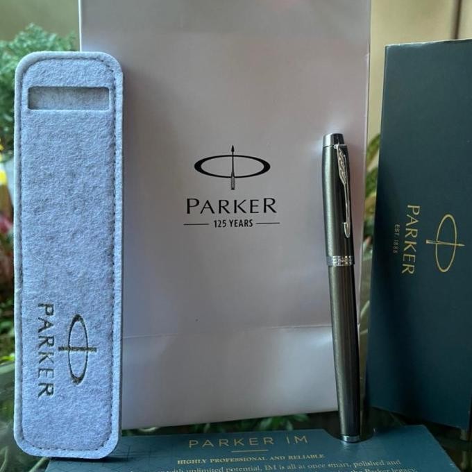 

Produk Baru!! terbaru sign pen pulpen mewah Parker original gratis Grafir nama