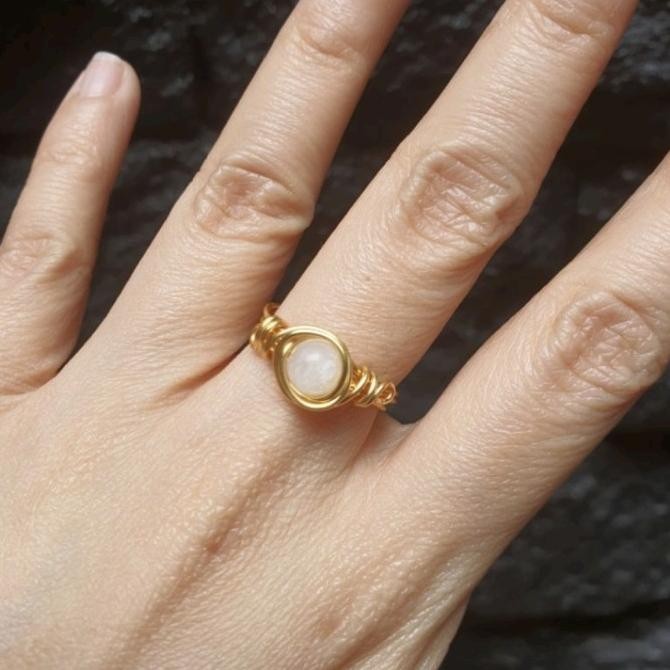 Moonstone Ring / Cincin Kawat batu moonstone