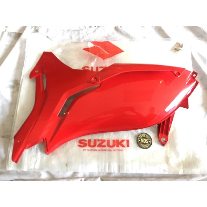 Cover Sayap Tebeng Dalam Bagian Kiri Suzuki Smash Titan 110 Sr Merah Barang Langka