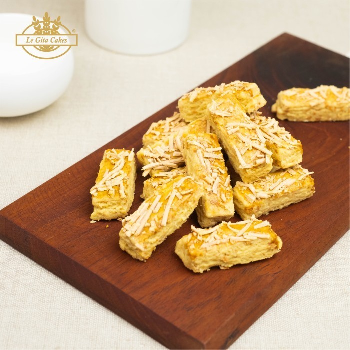 

Kue Kering Kastangel Le Gita Cakes Premium Butter Cookies Halal Terlaris