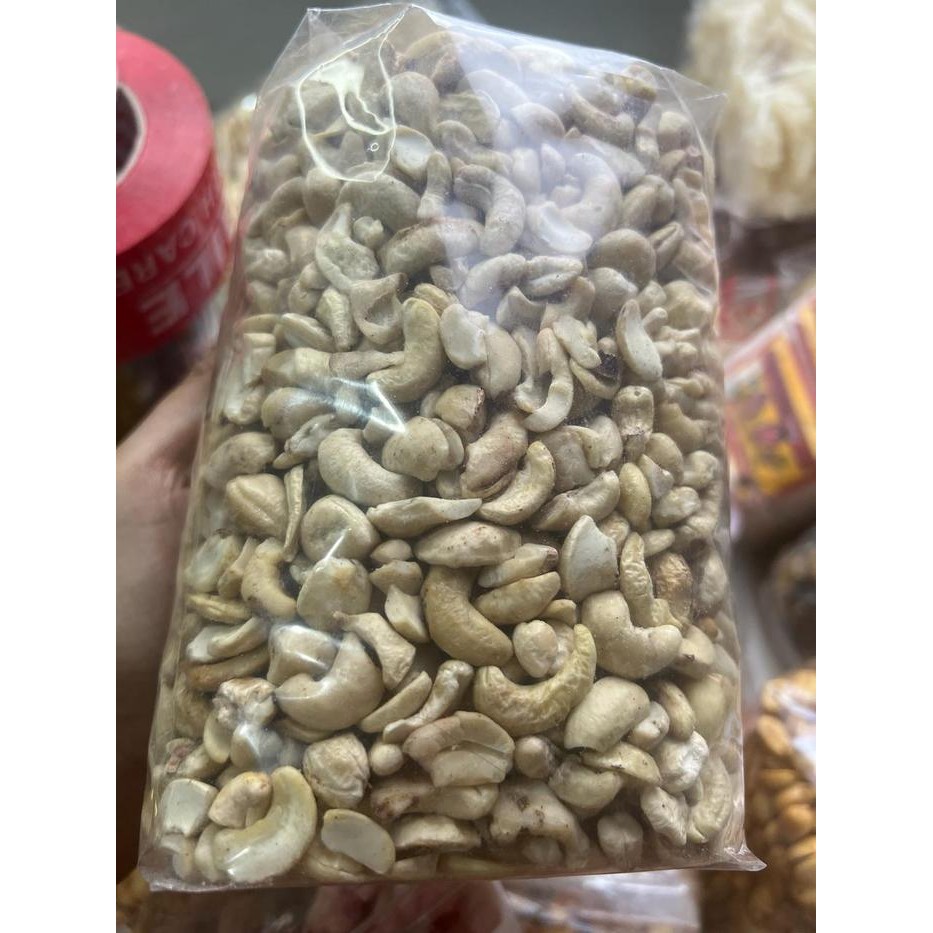 

terbaru !!! kacang mete mentah pecahan 1kg ready