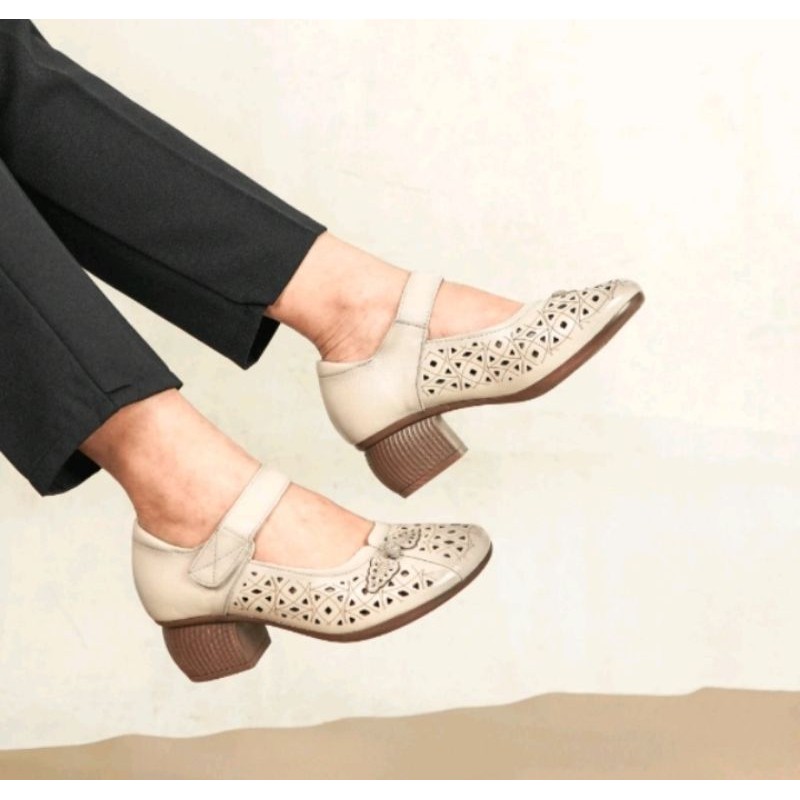 SEPATU WANITA KULIT ASLI/SEPATU POLLUX WBB6079