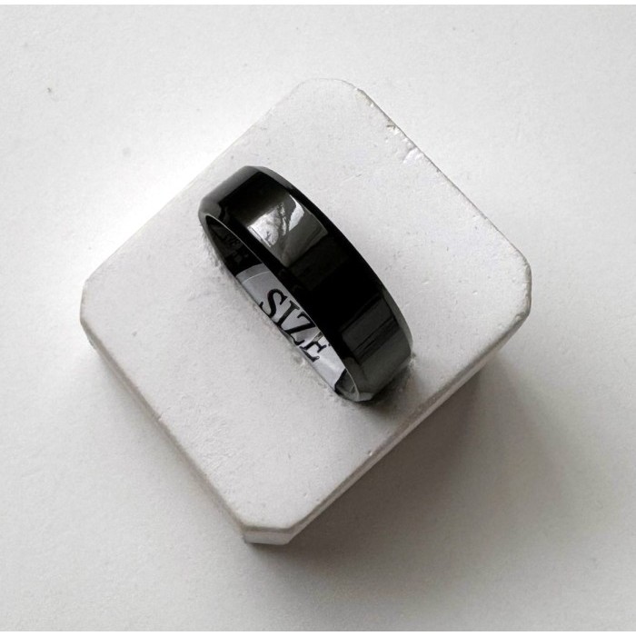 ><><><] Cincin Ceramic Hitam Polos , Elegan ,Ukuran Asia
