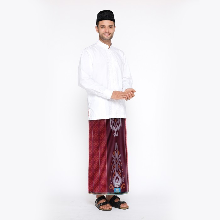 Kosanshoop Sarung Bhs Classic Gold Motif C45 Dka Merah Hati 01