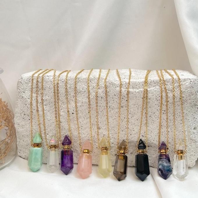 Small Pendulum Crystal Diffuser Necklace Honestshop58