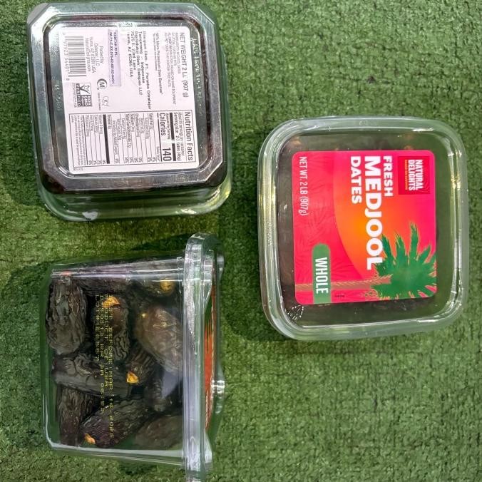 

Kurma Medjool Mawarmerahhhhh