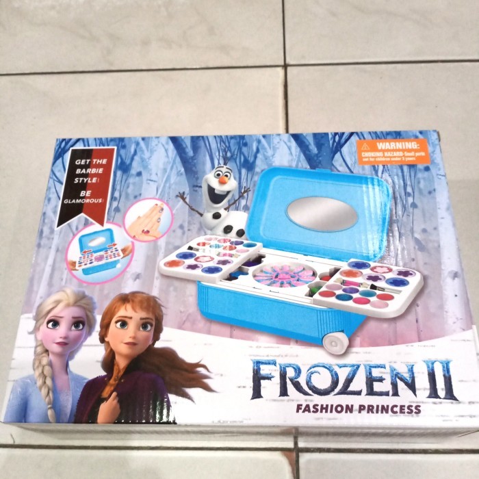 MAINAN ANAK PEREMPUAN/MAKE UP & NAIL ART BARBIE