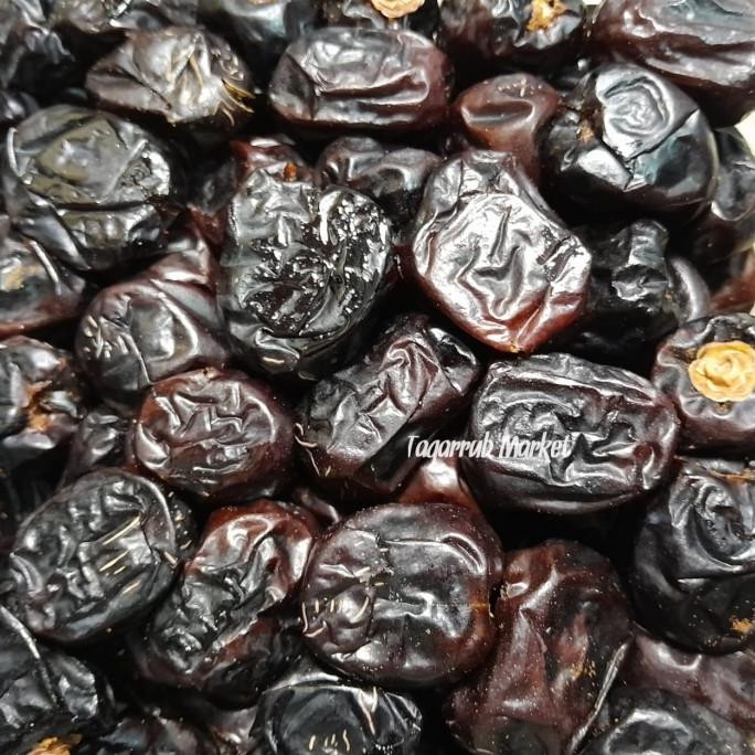 

KURMA AJWA 500GR PREMIUM GRADE ONE KEMASAN TOPLES AJWA MADINAH DATES