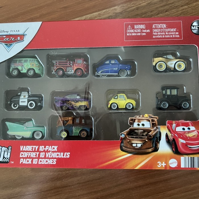 PROMO Disney cars pixar mini racer 10 pack golden mcqueen
