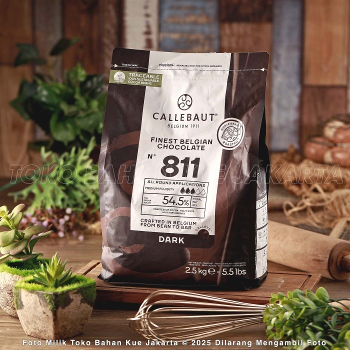 

Callebaut 811 NV 2,5kg ASLI Dark Chocolate Couverture 54,5% Cokelat