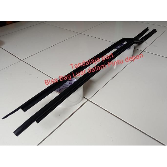 PELIPIT KACA PINTU MOBIL VITARA ,ESCUDO ,SIDEKICK