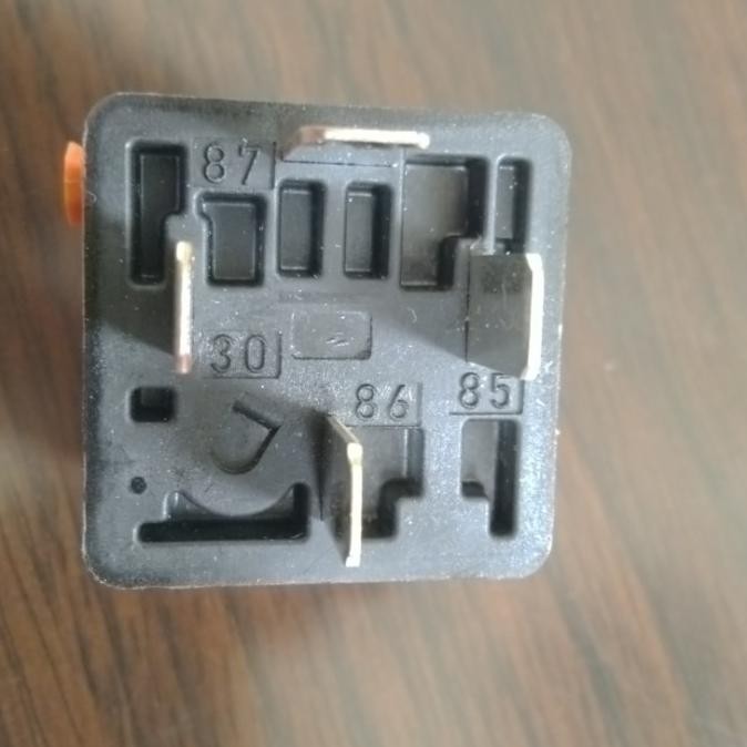 Promo Relay 4 Kaki Orange 61311375474 Bmw E30 E34