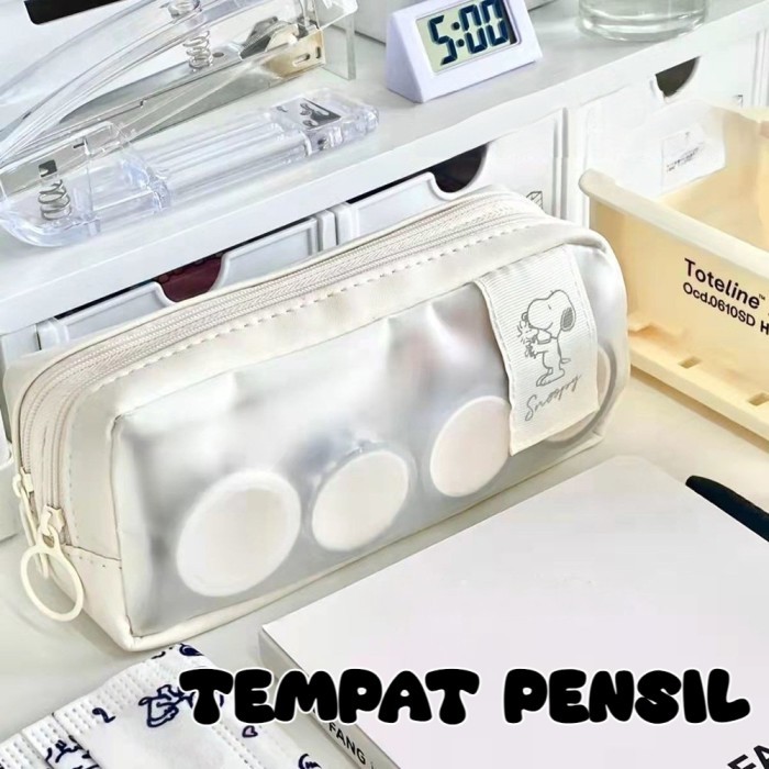 

TERMURAH SNOOPY CUTE LARGE CAPACITY PENCIL CASE/PENSIL POUCH/MAKE UP TAS KODE 1141