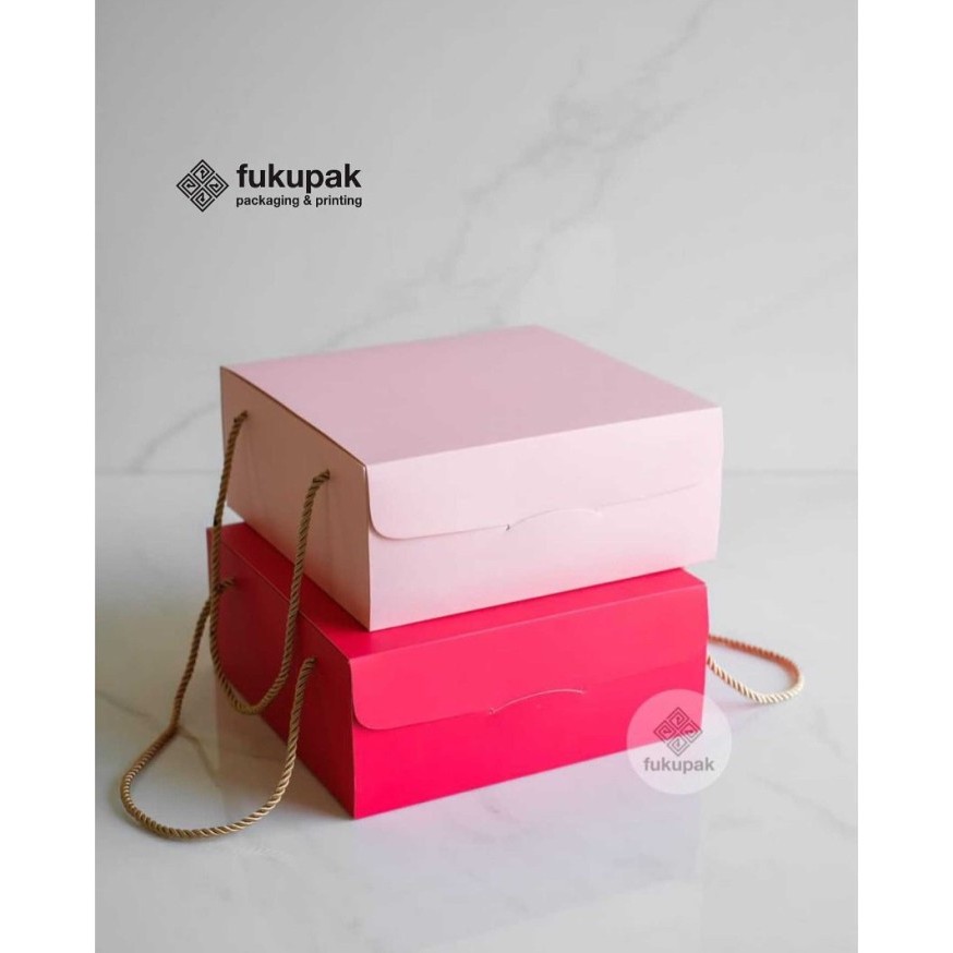 

Box Tali 24X24 (10Pcs) Dus Kue Cake Tart Roti Tumpeng, Kotak Hantaran