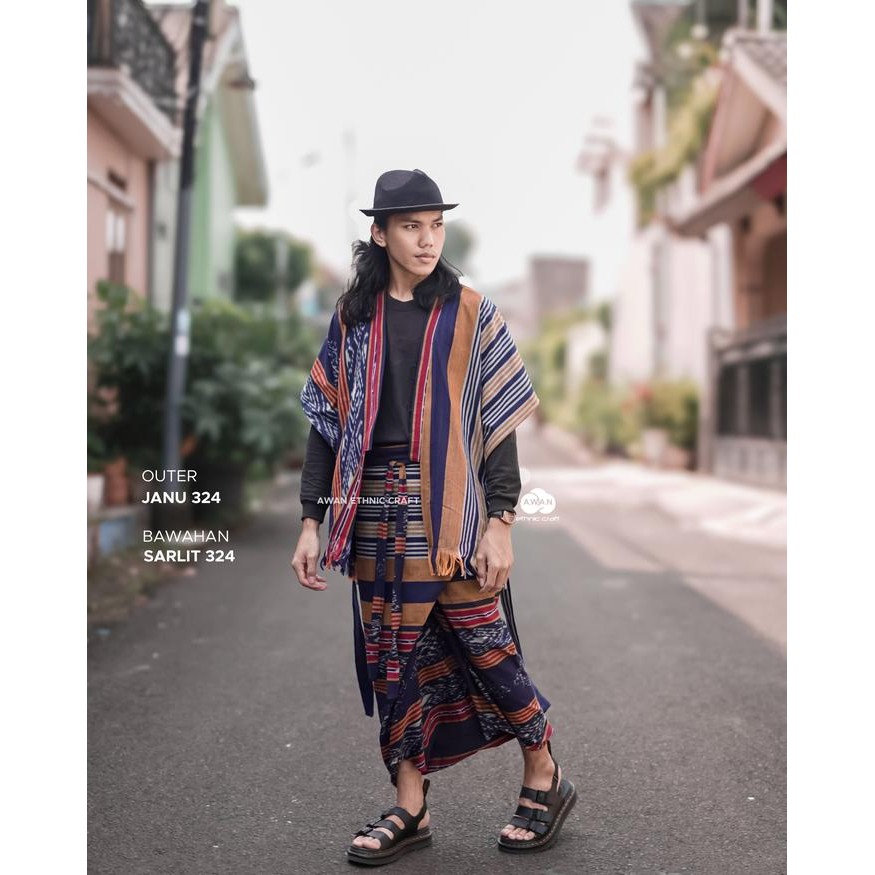 Janu - Outer Tenun Etnik Pria Wanita