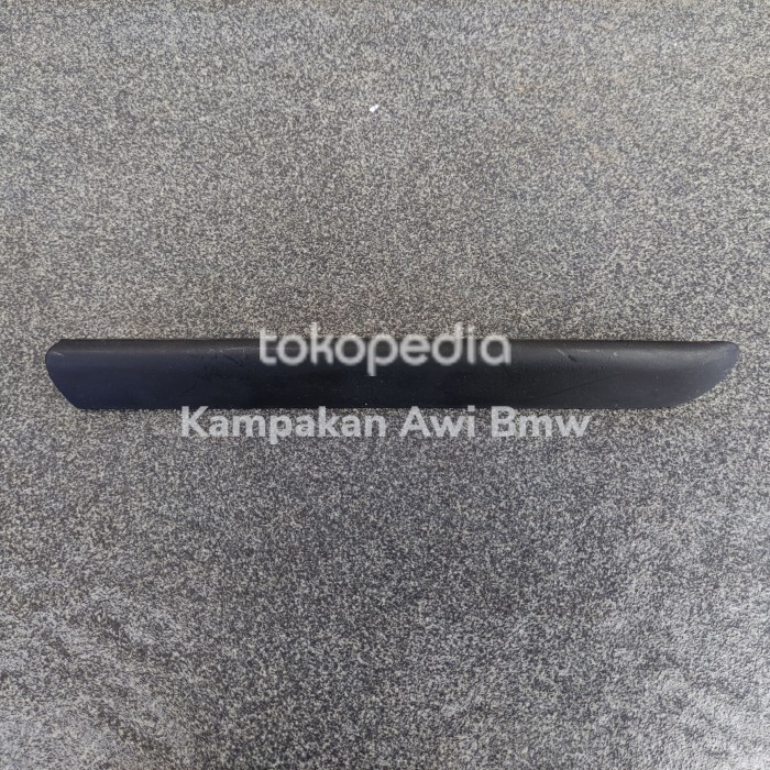 lis fender kanan bmw e46