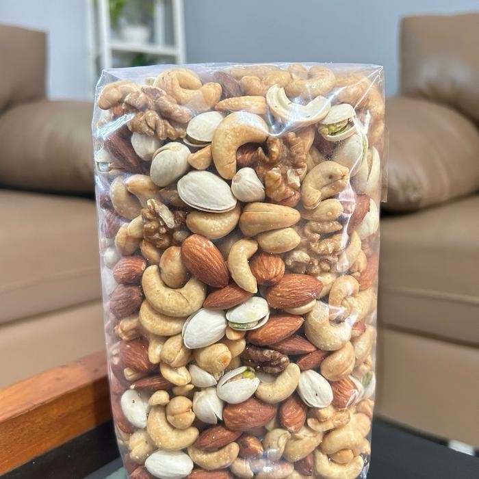 

BARANG TERLARIS TRAIL MIX KACANG METE, ALMOND, PISTACHIO DAN WALNUT