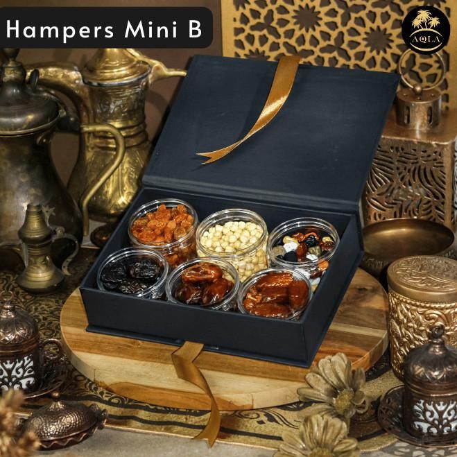 

Promo Oleh Oleh Umroh Dan Haji Paket Box Premium / Paket Kurma Kacang Arab Kismis