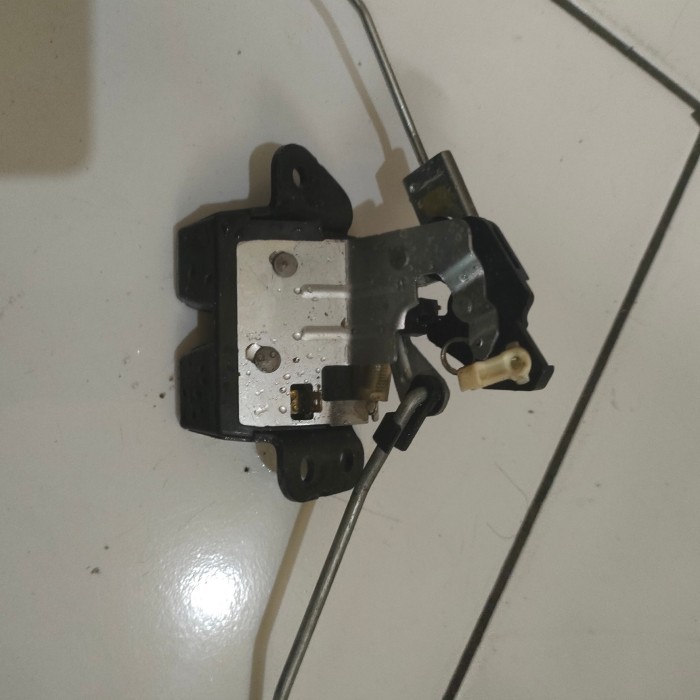 doorlock bagasi hyundai grand Avega