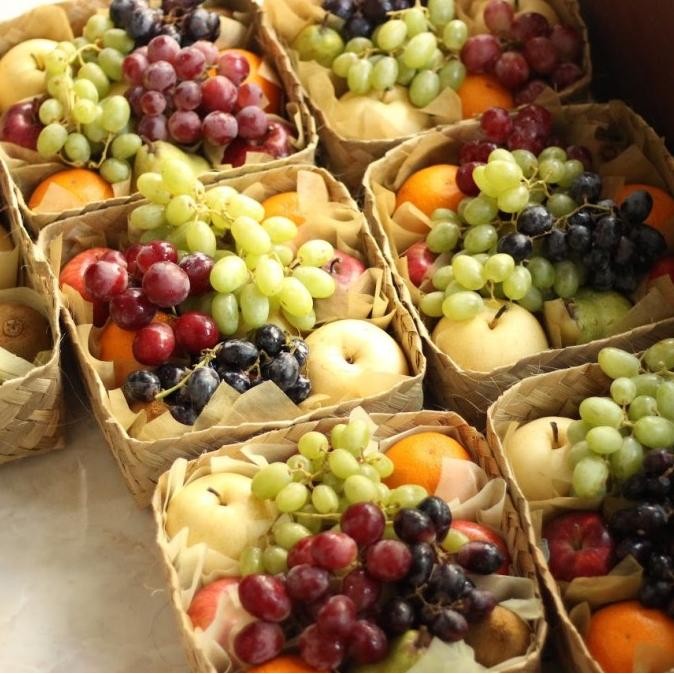 

Sale Parcel Buah Segar/Bingkisan Buah/Besek Buah Segar