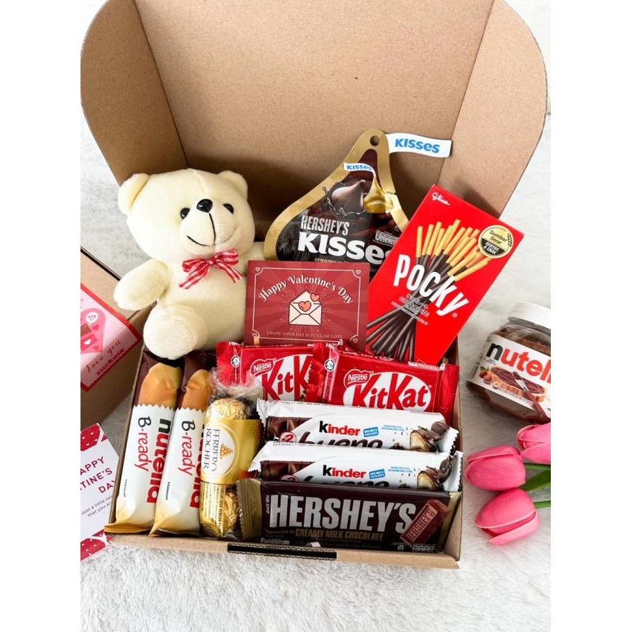 

Sale Hampers Cokelat/ Gift Cokelat/ Kado Cokelat/ Hadiah Cokelat/ Hampers Wisuda/ Hampers Ulang Tahun - Rich Choco Edition