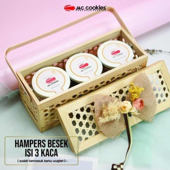 

PROMO !!! SALE TERLARIS HAMPERS BESEK JNC COOKIES 3JAR READY