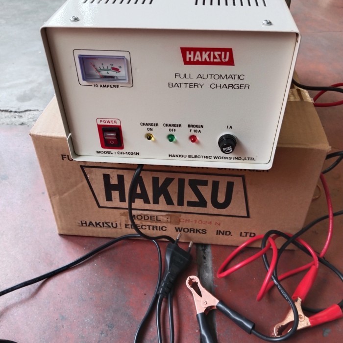 BATTERY CHARGER ACCU/AKI FULLI OTOMATIS FUMITSU 1024 10A 24V