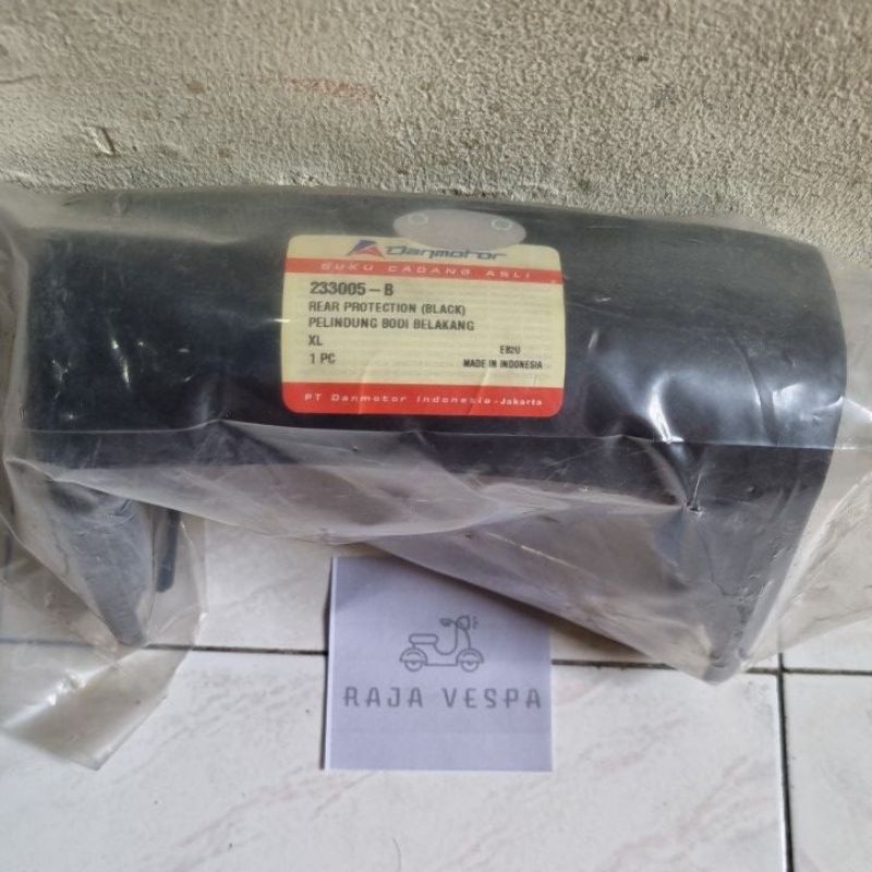 Buntut Spakbor Belakang Danmotor Vespa Excel