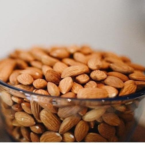 

1 KG KACANG ALMOND KUPAS PANGGANG ASIN UK 27-30 Berkualitas