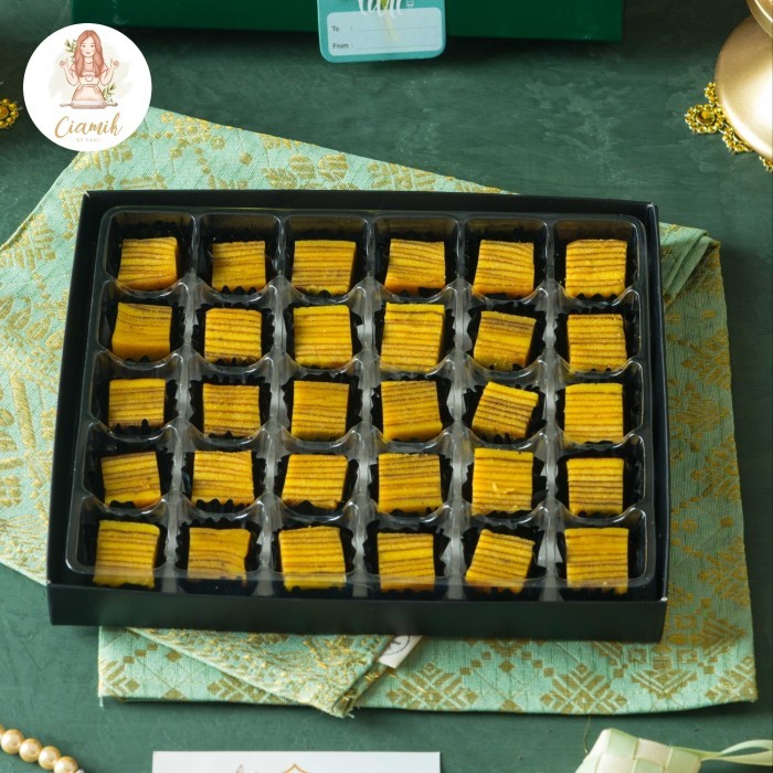 

Hampers Premium Gift - Lapis Legit Wisjman