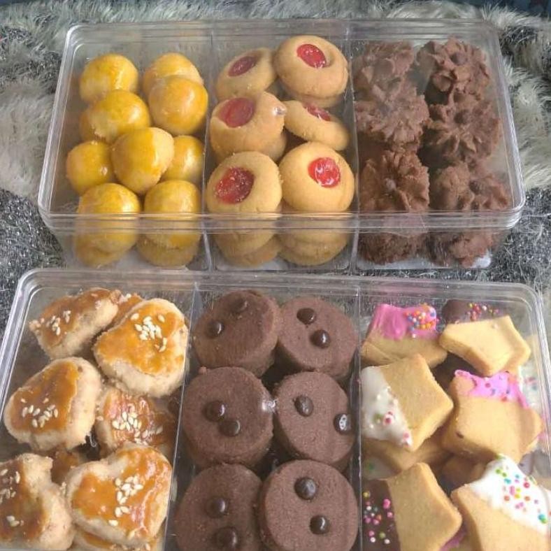 

kue kering kue lebaran idul Fitri 600gr 1 toples isi 3 varian