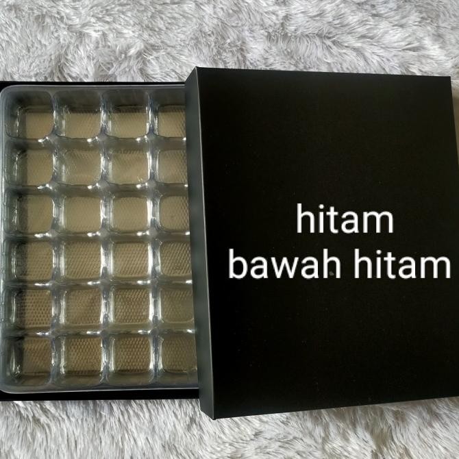 

Dus Box Nastar Sekat Mika, Isi 10 Pcs Original Dan Terpercaya