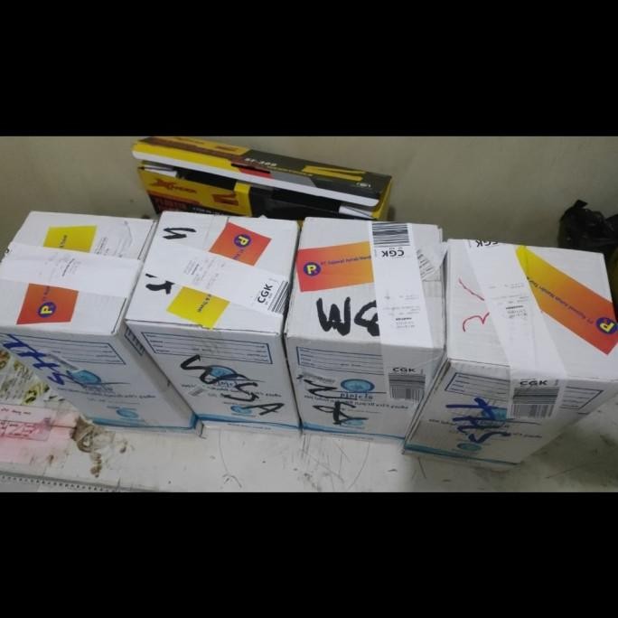 

Air Zamzam 5 Liter Oleh Oleh Haji Dan Umroh Murah 100 % Original Barcode Udara Terbaikk