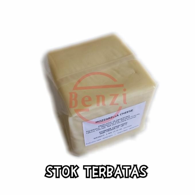 

SIAP KIRIM SAPUTO KEJU MOZARELLA SAPUTO 500GR 1KG / MOZZARELLA CHEESE HALAL
