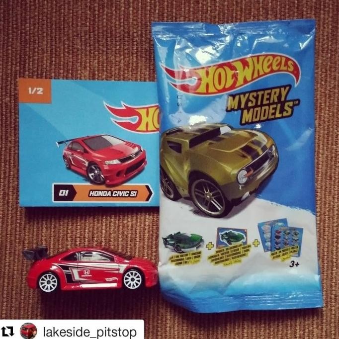 Hot Wheels Honda Civic Si Merah Mystery Model