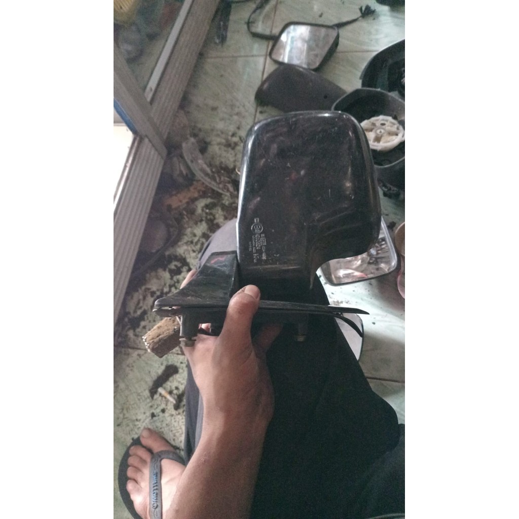 spion isuzu trooper original