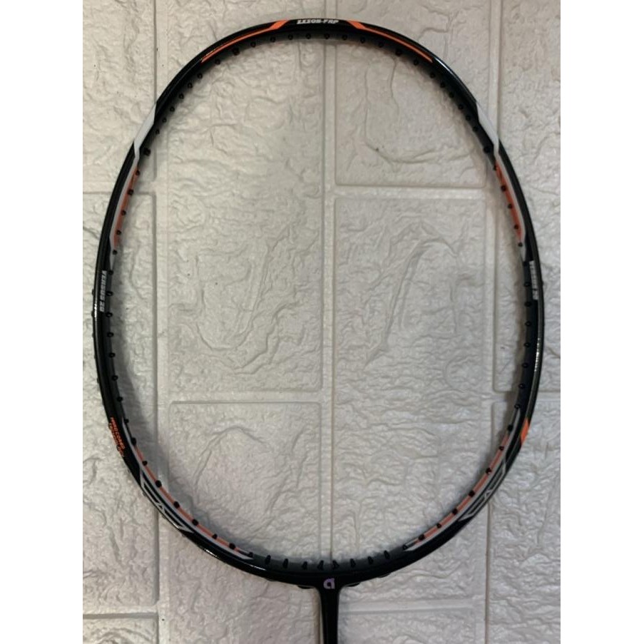 Raket badminton APACS VERSUS 20 kuat 35 lbs + grip original Terlaris