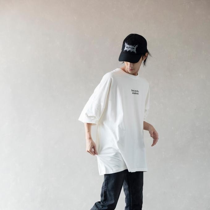 Hierarchy Studios - White Wide Logo Oversized T-shirt Terlaris