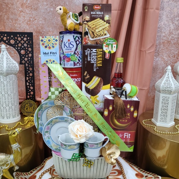 

PAKET DEKORASI LEBARAN IDUL FITRI HAMPERS PARCEL HADIAH KUE KERING 109