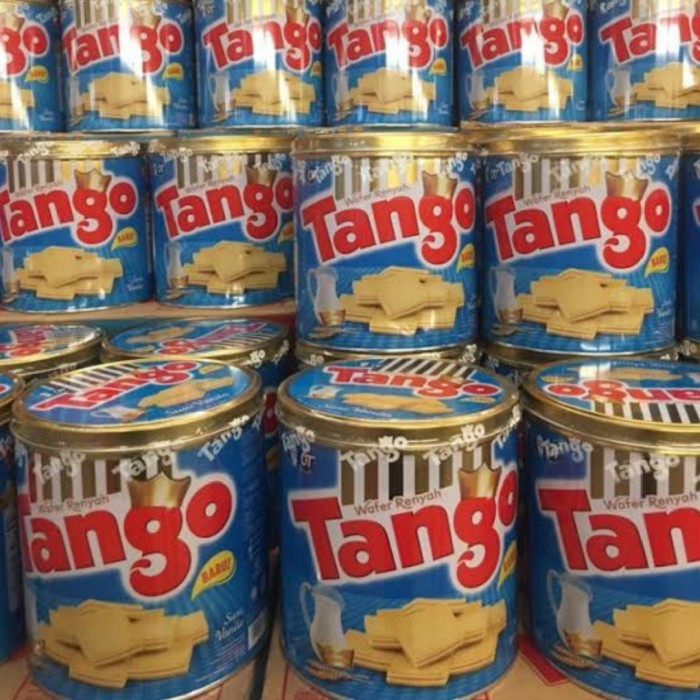 

Tango Wafer kemasan kaleng 240g Kartonan isi 6pcs, Promo kue lebaran murah.