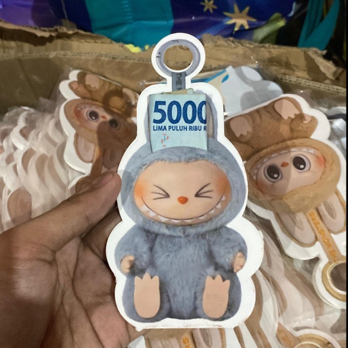 

Promo 50 pcs Amplop Lebaran Unik 2025 Aesthetic Lucu Motif labubu 3D Viral panjang amplop lucu ampau - labubu 3d 50 pcs Elegan