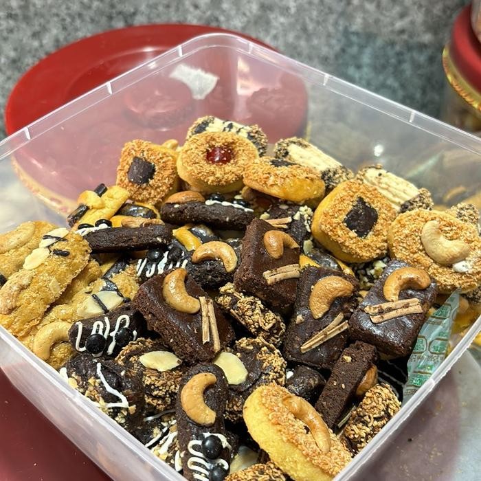 

PAKET TESTER/MIX SANDY COOKIES 500GR DAN 1 KG