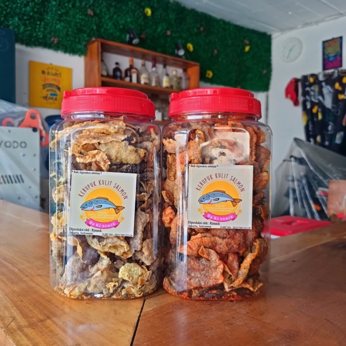 

PAKET COMBAT KERUPUK KULIT IKAN SALMON VARIAN RASA ORIGINAL KEMASAN TOPLES JUMBO DAN VARIAN RASA