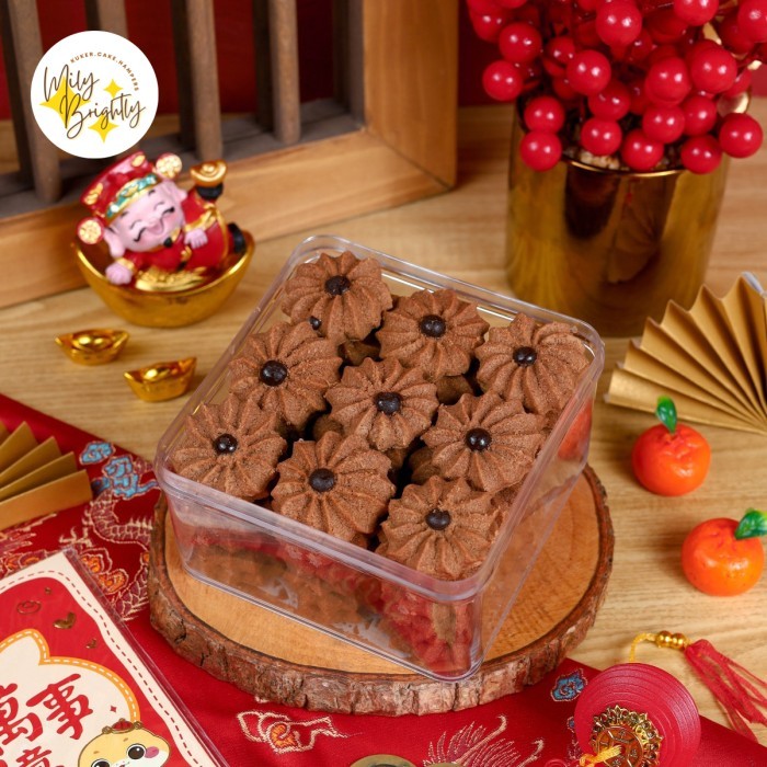 

PARCEL KUE IMLEK/PARCEL KUE KERING IMLEK/PAKET HAMPERS CNY COOKIES