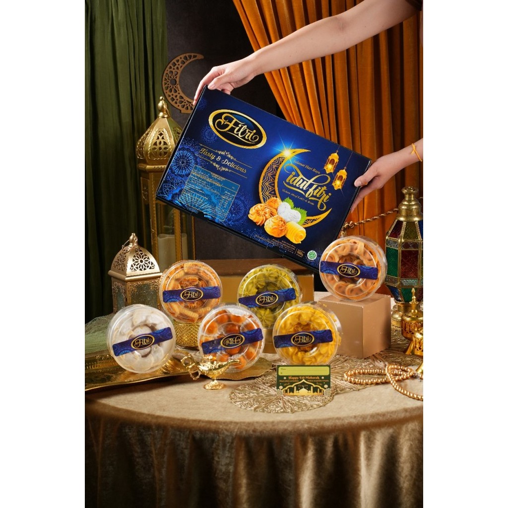 

PAKET PARCEL KUE KERING LEBARAN LA FITRI PREMIUM MURAH ISI 6 TOPLES