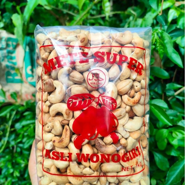 

terbaru !!! original kacang mete varian goreng mede food camilan kacang metewonogiri ready