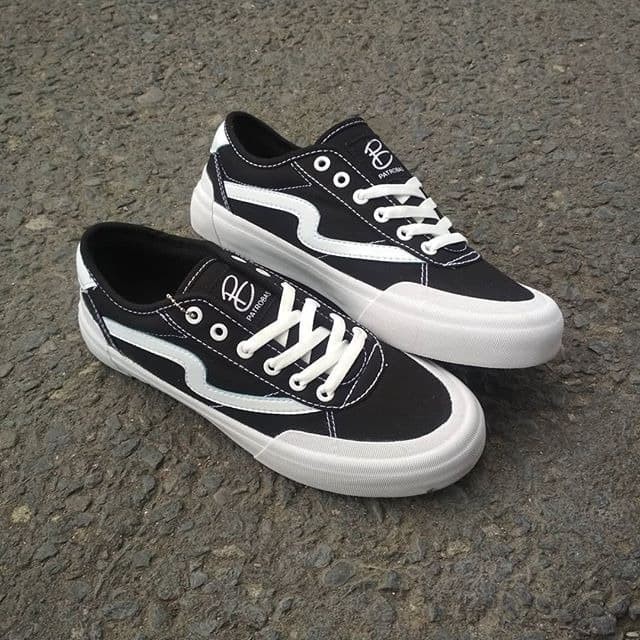 Sepatu Patrobas Ivan Low Black White / Patrobas Ivan Lc Hitam Putih