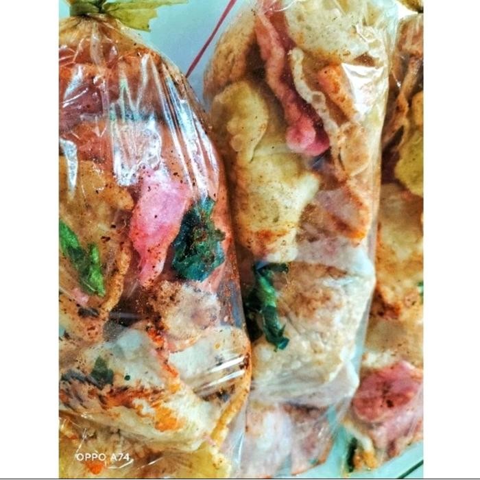 

KOMPLIT 3 Bungkus Krupuk Mlarat Sanggrai Pasir Pedas Daun jeruk Alami Food