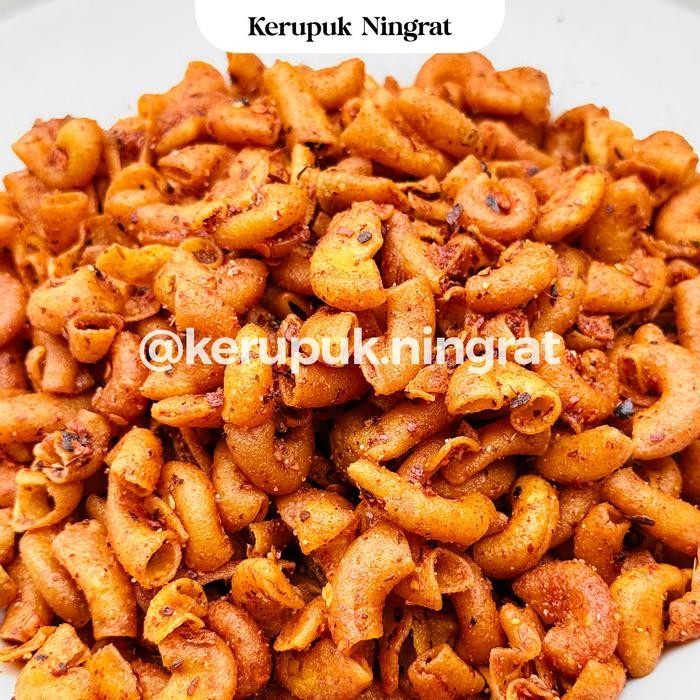 

HEMAT Makaroni Cikruh 1 KG Pedas Gurih & Pedas Daun Jeruk Halal Food Snack Camilan Crispy